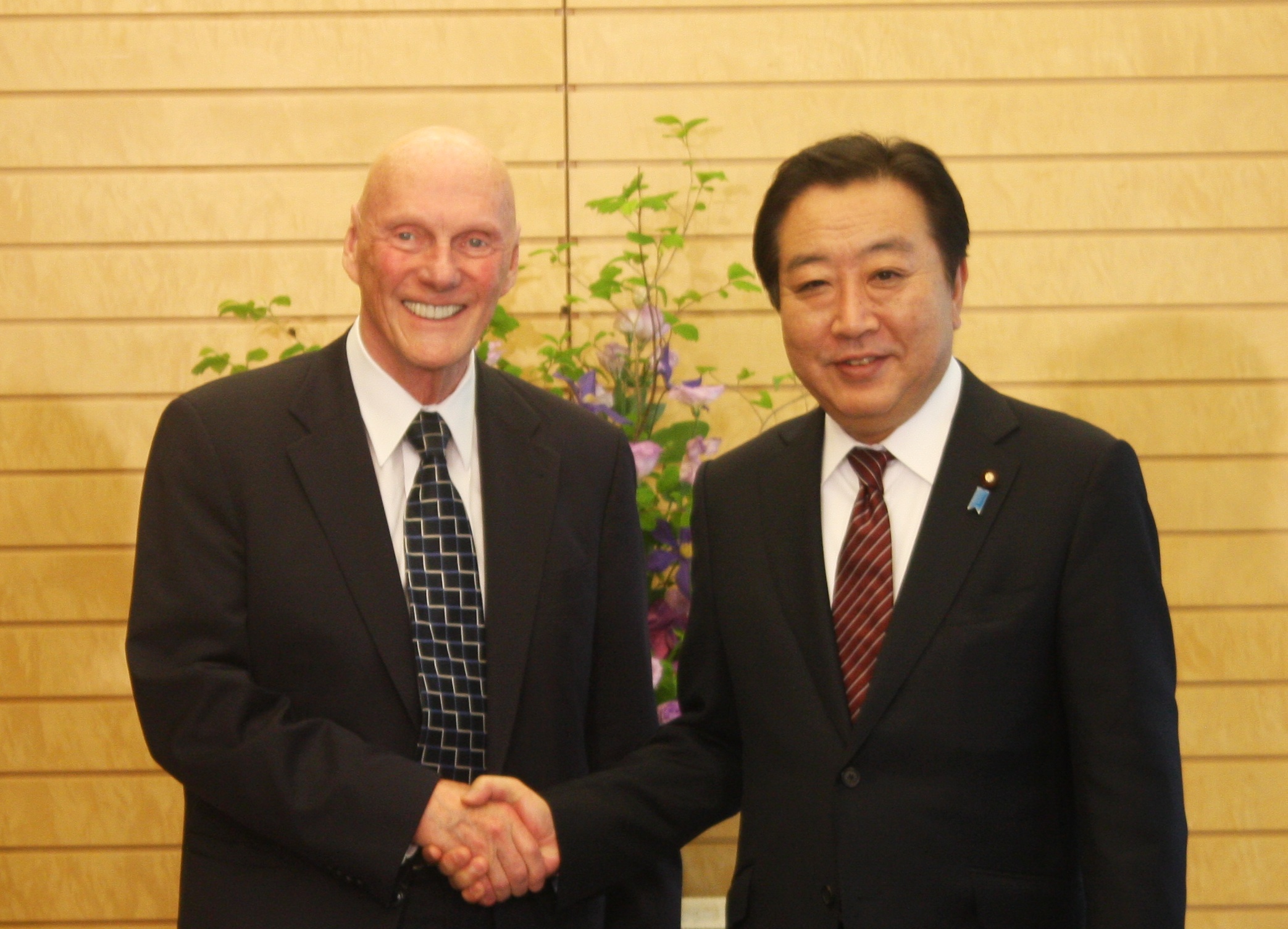 Mr. Fred Kavli and Prime Minister Yoshihiko Noda